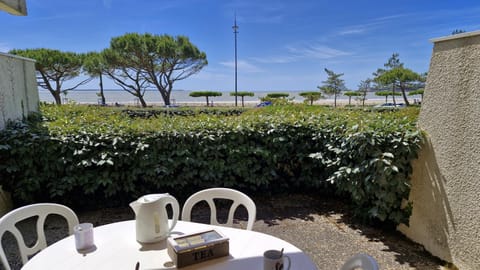 Day, Natural landscape, Garden view, Sea view
