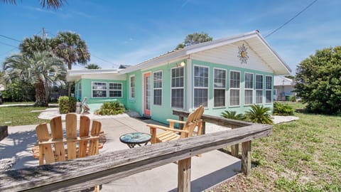 Delmar Dunes by Sand Seeker Vacations House in Laguna Beach