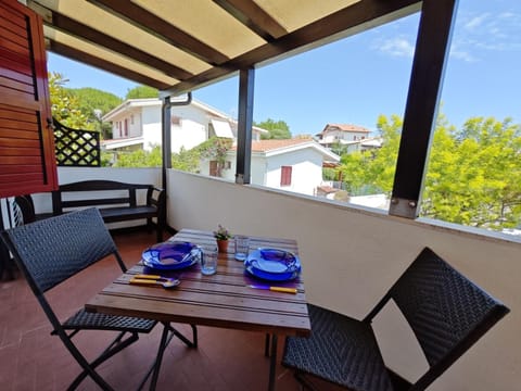 L03 - Grazioso bilocale con giardino e posto auto Apartment in Marcelli