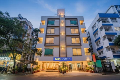 Property building, Facade/entrance