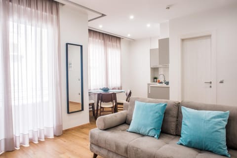 Living room, Photo of the whole room, Dining area