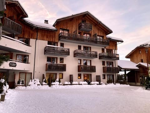 Property building, Winter