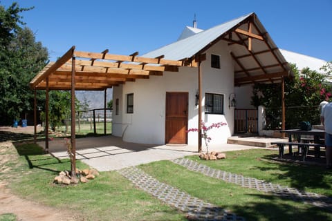 Property building, Patio, Garden