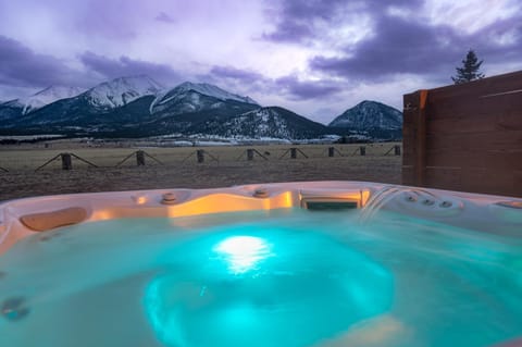 Buena Vista Mountain Retreat - Ultimate Privacy with Spa & Unbeatable Views House in Park County
