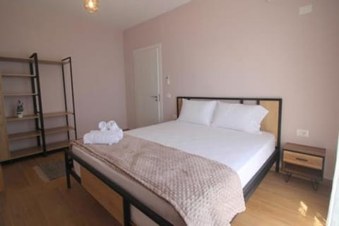 Sea View Apartment!Beach Access!Luxury & Peaceful! Apartment in Sarandë