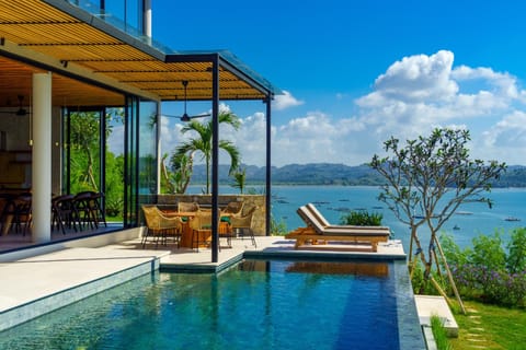 Natural landscape, Balcony/Terrace, Mountain view, Sea view, Swimming pool, sunbed