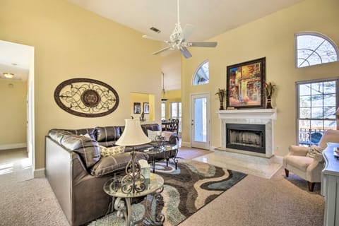 Pool and Dock Luxe Lake House on Deep Water Cove! House in Clarks Hill Lake