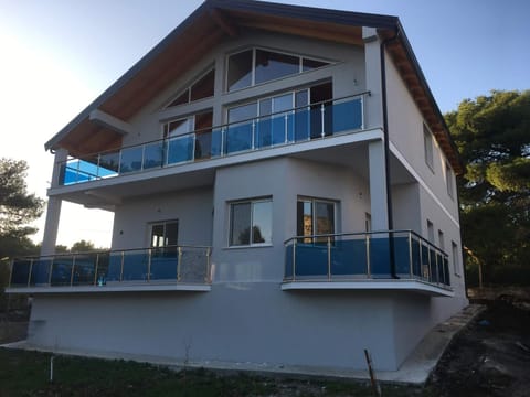 Property building, Day, View (from property/room), Balcony/Terrace