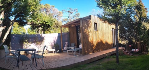 Property building, Patio, Garden, Solarium, Spa and wellness centre/facilities