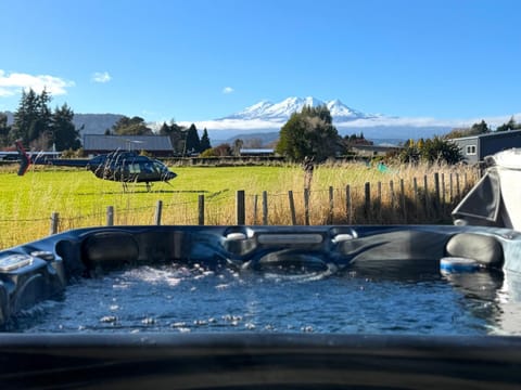 Natural landscape, Hot Tub, View (from property/room), Mountain view