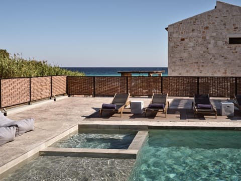 Patio, Day, Pool view, Swimming pool, sunbed