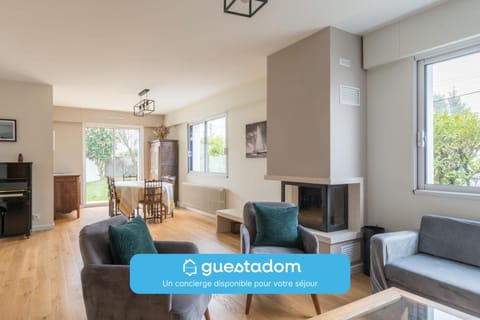 L'AUTHENTIQUE - 600m plage - Piscine House in Saint-Nazaire