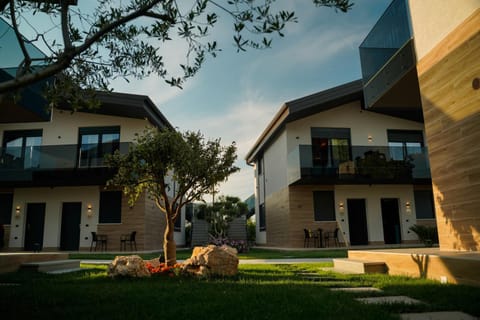 Property building, Garden