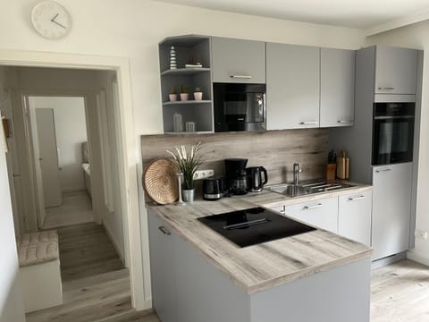 Coffee/tea facilities, Kitchen or kitchenette, dishwasher, minibar, pet friendly, stove, toaster