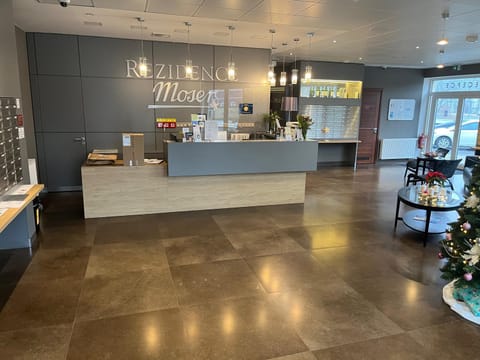 Staff, Lobby or reception