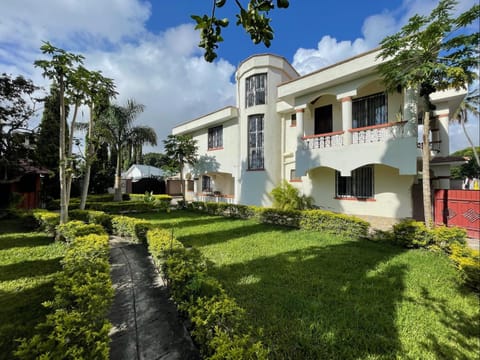 Property building, Natural landscape, Garden