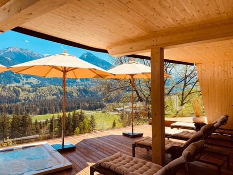 Day, Natural landscape, Spa and wellness centre/facilities, Seating area, Mountain view, Swimming pool, sunbed