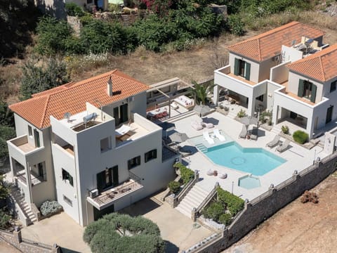 Property building, Pool view, Swimming pool