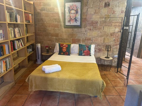 Library, Photo of the whole room