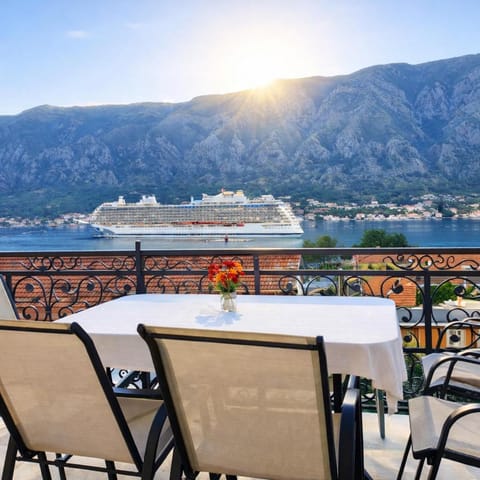 Apartments Zenit Apartment in Dobrota