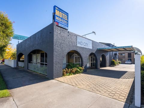 Property building, Facade/entrance
