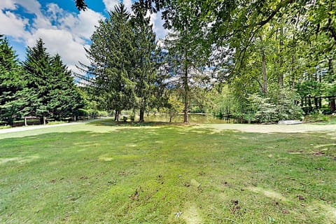Cozy Pines House in Flat Rock