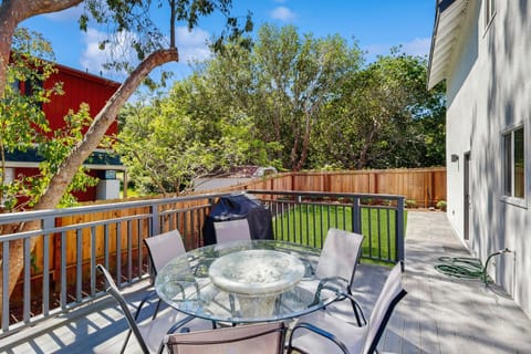 Wanderlust Cambria Seaside Village House in Cambria