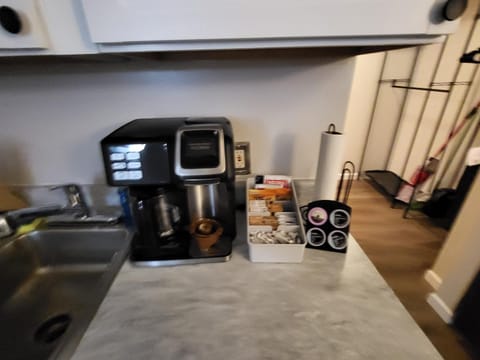 Cedar Lodge Condo with Lake Winnipesaukee Views; close to Weirs Beach!! Apartment in Laconia