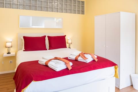 Bedroom, air conditioner