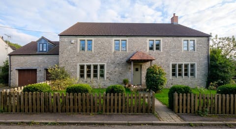 Stunning detached house near Bruton House in Bruton