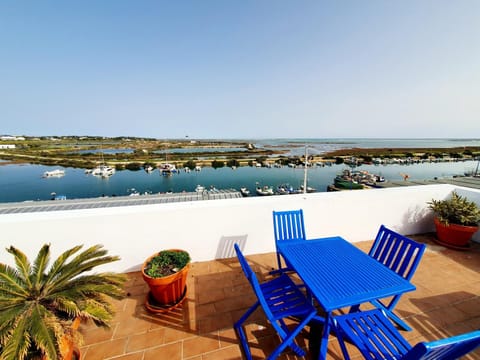 Balcony/Terrace, Balcony/Terrace, River view, Sea view