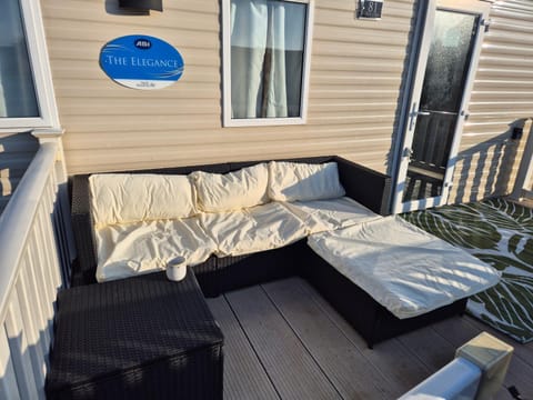 K & K Caravan Southview House in Skegness