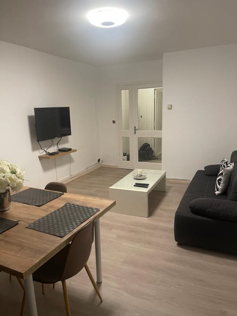 Superbe appartement spacieux avec parking et jardin privé Apartment in Hauts-de-France