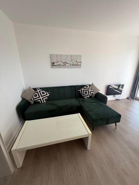Superbe appartement spacieux avec parking et jardin privé Apartment in Hauts-de-France