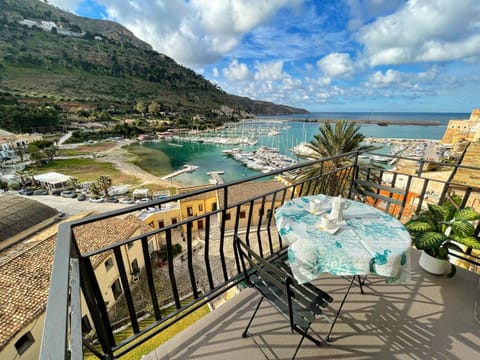 Patio, Natural landscape, View (from property/room), Balcony/Terrace, Mountain view, Sea view