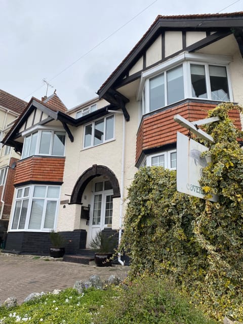 Seabreeze Apartment in Lyme Regis