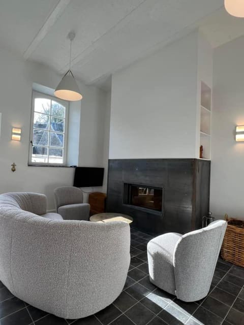 Le Moulin de L'Abbaye Notre Dame du Vivier House in Wallonia, Belgium