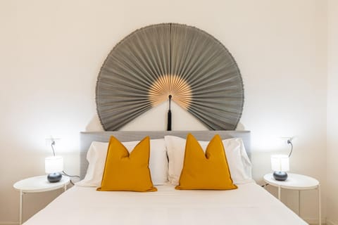 Bed, Decorative detail