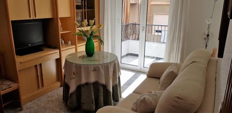 TV and multimedia, Balcony/Terrace, Living room