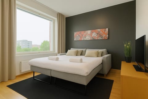 Bed, TV and multimedia