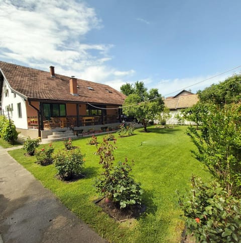 Property building, Garden, Garden view