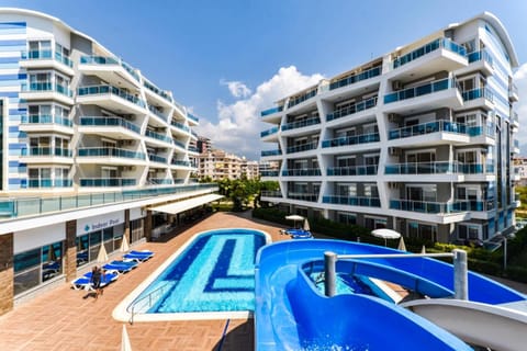 Property building, Swimming pool