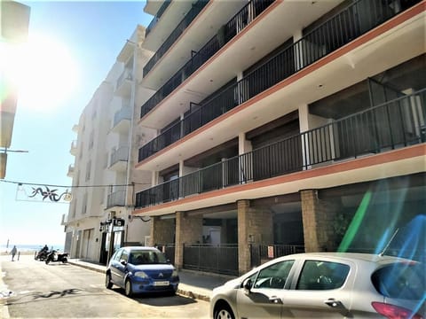 Property building, Street view