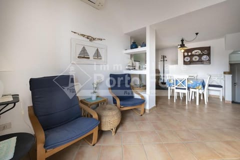 17 CENTRO - Splendido trilocale sulla piazzetta di Porto Faro Villa in Palau