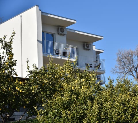Natural landscape, Balcony/Terrace, Bedroom, air conditioner