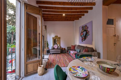 Living room, Dining area