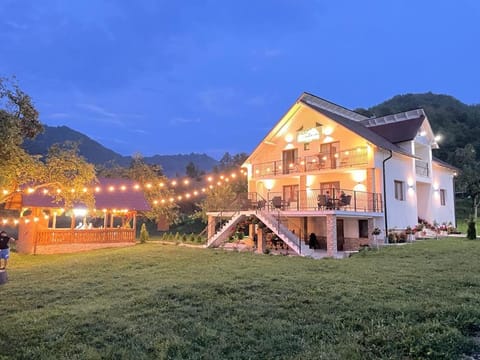 Property building, Natural landscape