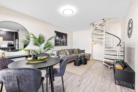 Living room, Seating area, Dining area