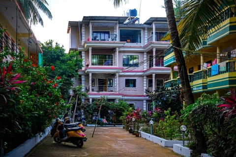 Property building, Facade/entrance, Family