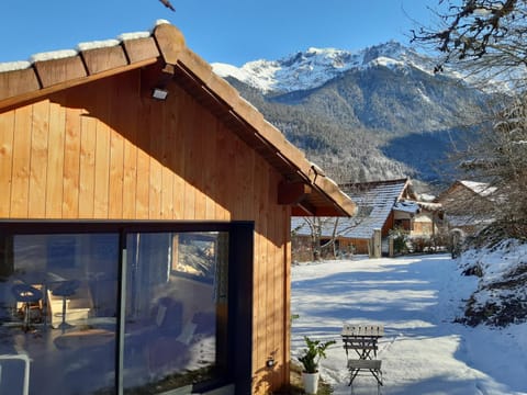 Winter, Garden, Mountain view, Parking